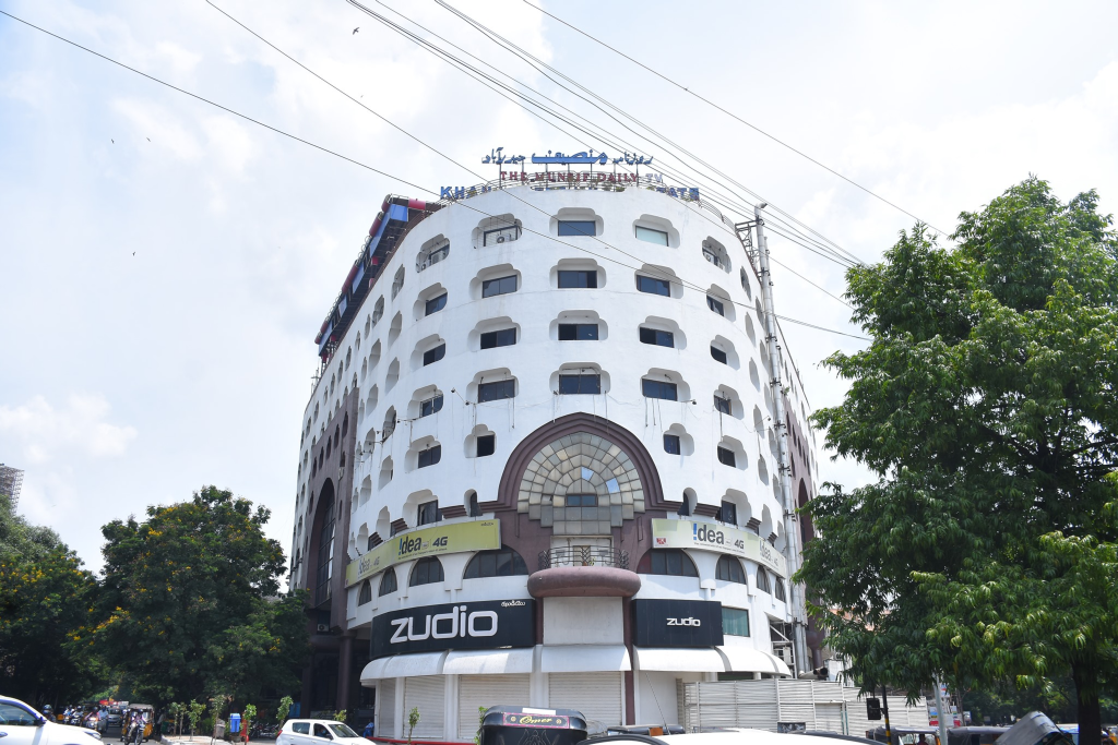 Featured image: Web developers in Hyderabad near Khan Lateef Khan Estate, Gachibowli: what buyers ask first | Moosi Web