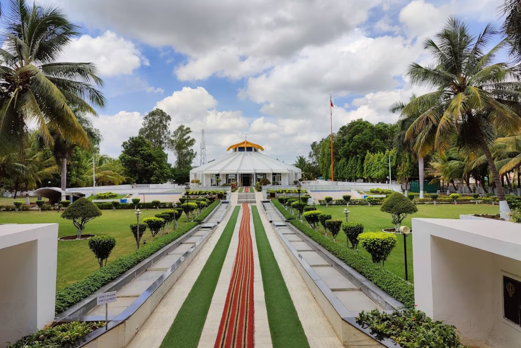 Featured image: When to invest in Website development company in Hyderabad near Malkajgiri Gurudwara | Moosi Web