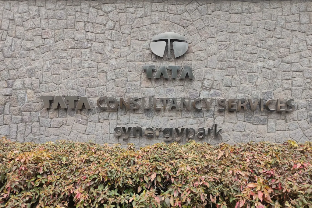 Featured image: When to invest in Web developers in Hyderabad near TCS Synergy Park, Nanakramguda | Moosi Web